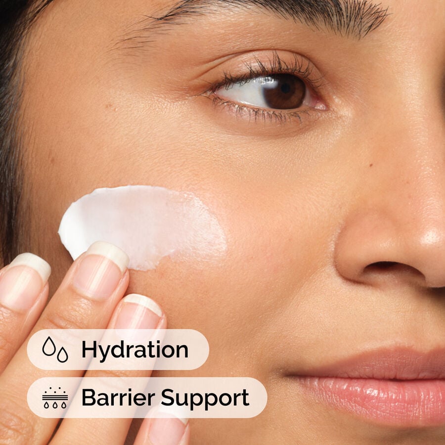 natural-moisturizing-factors-ha-r6 ord-natural-moisturizing-factors-ha-model-application-with-benefits.jpg